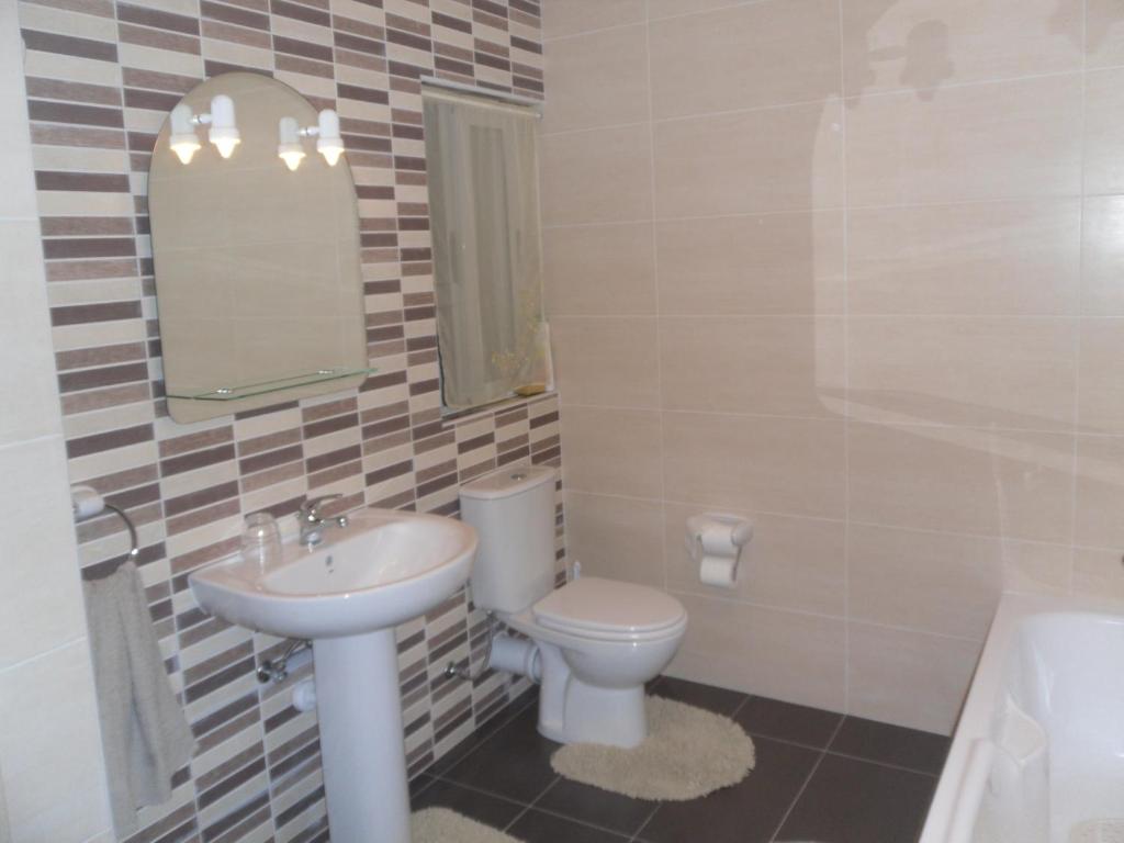 Mellieha Centre Apartments room 2